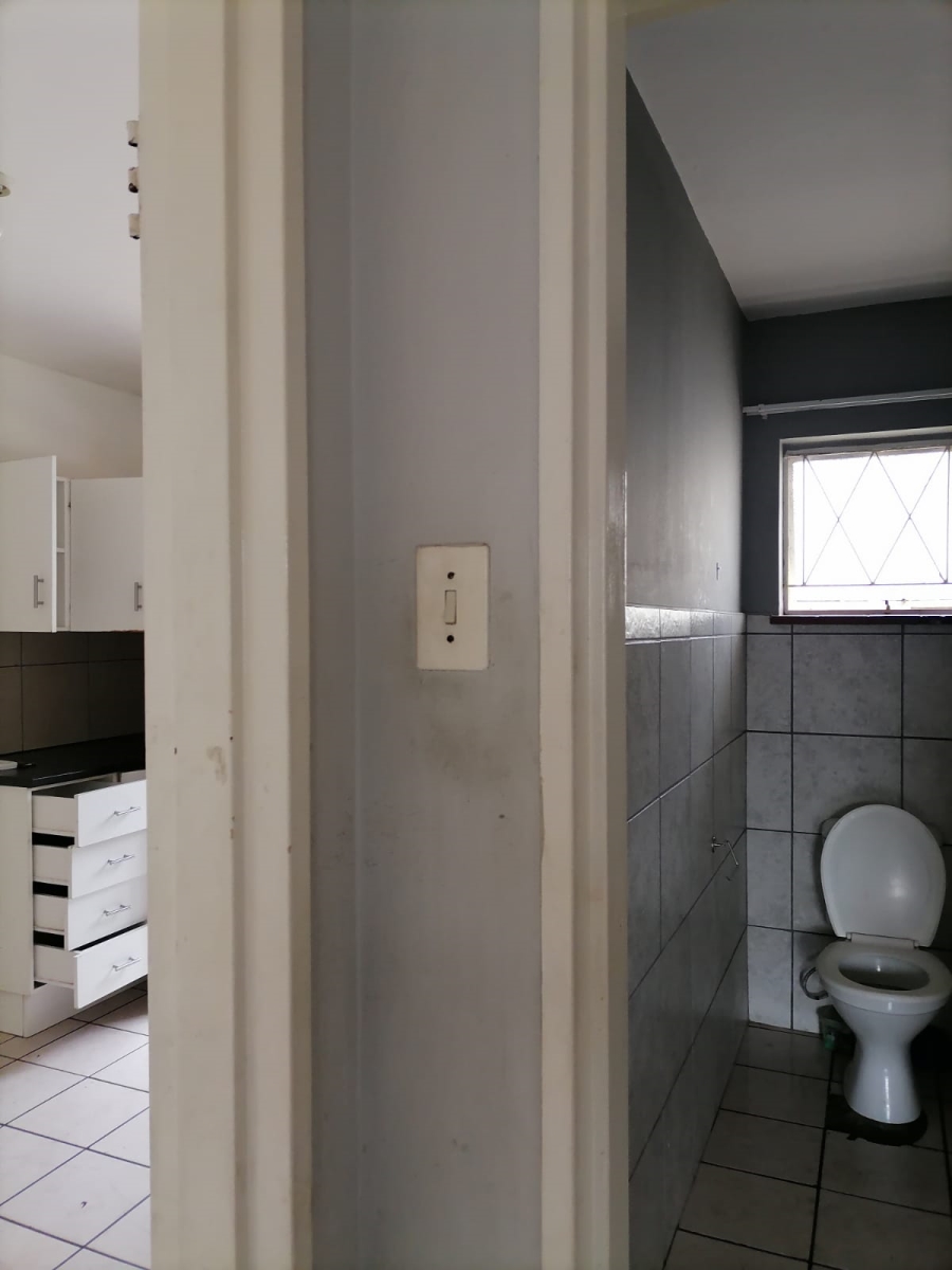 To Let 2 Bedroom Property for Rent in Sydenham Eastern Cape
